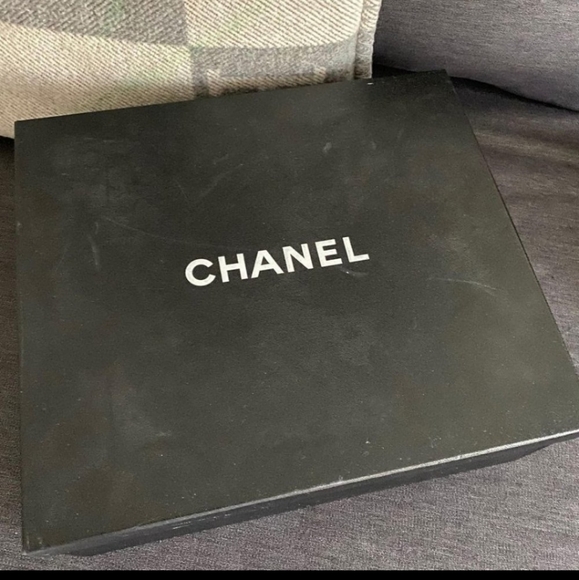 Authentic Chanel black high heeled boot for women - Picture 4 of 7